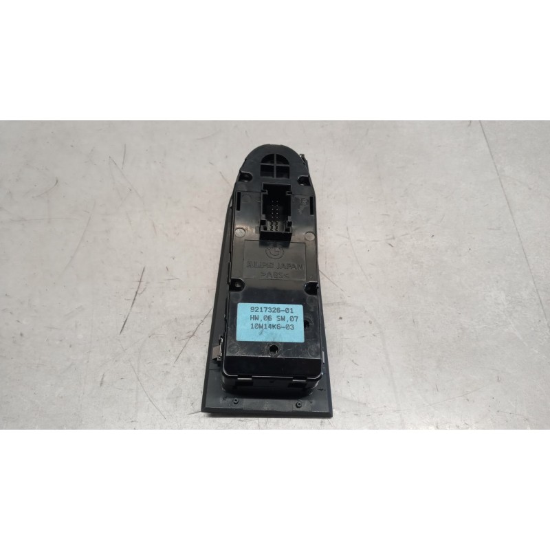 BMW INTERRUTTORI E PULSANTI ALZAVETRI BMW Serie 3 (E90-E91) 2008>2011 usato