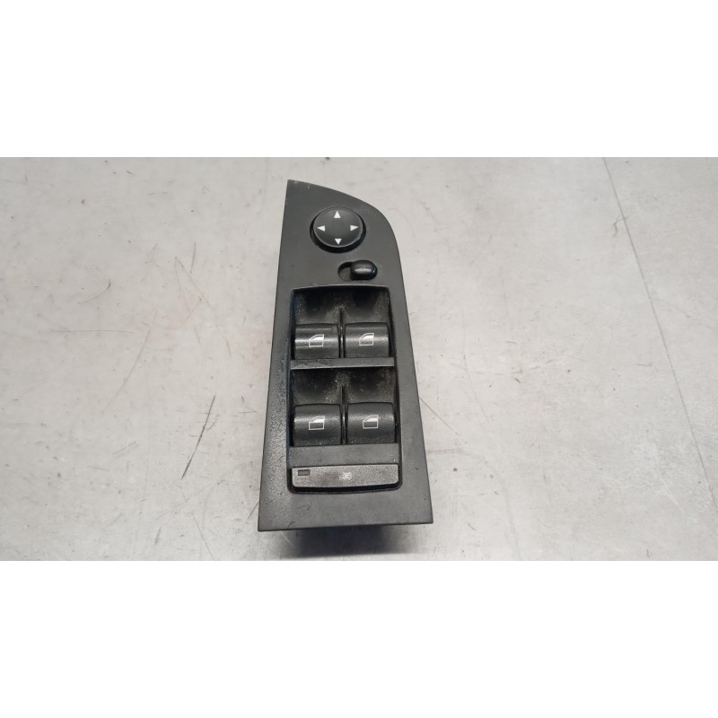 BMW INTERRUTTORI E PULSANTI ALZAVETRI BMW Serie 3 (E90-E91) 2008>2011 usato