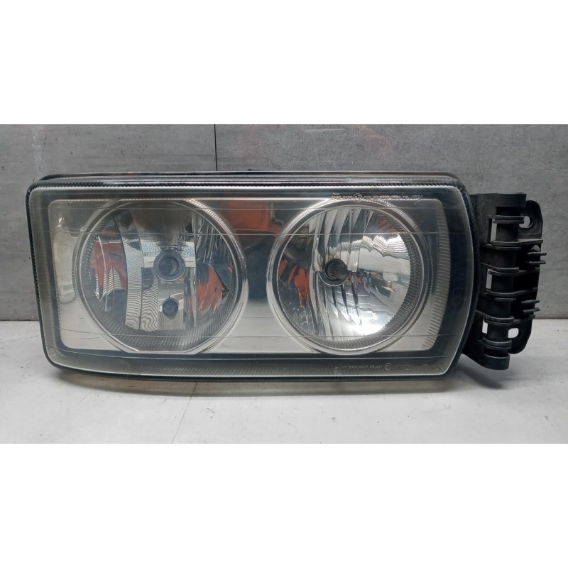 IVECO FARO ANTERIORE DESTRO IVECO Stralis 2007>2013 usato