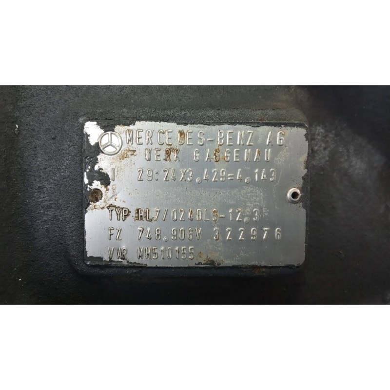 MERCEDES-BENZ truck ASSALE POSTERIORE MERCEDES-BENZ truck LK/LN2 84> usato