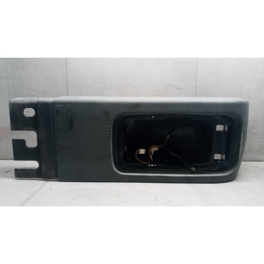 CANTONALE PARAURTI ANT SX MERCEDES-BENZ truck LK/LN2 84> usato