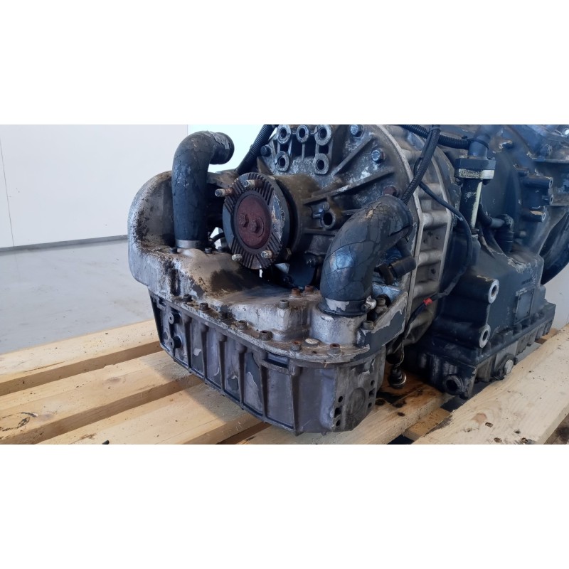 MERCEDES-BENZ truck SCAMBIATORE DI CALORE MERCEDES-BENZ truck LK/LN2 84> usato