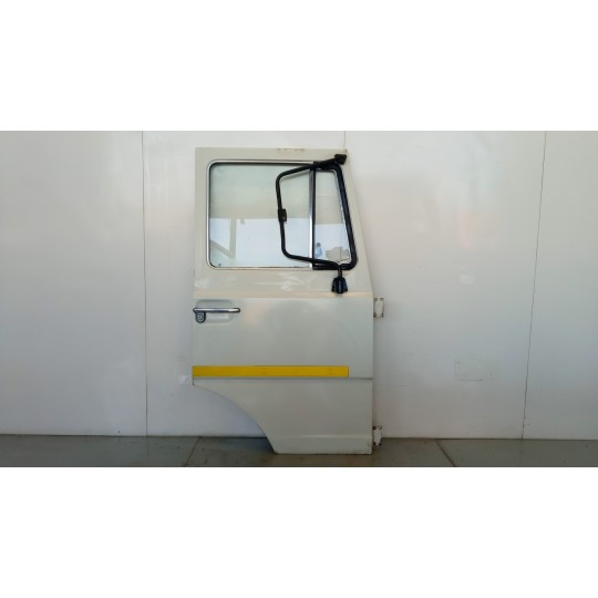 RIGHT FRONT DOOR  IVECO 170NC used