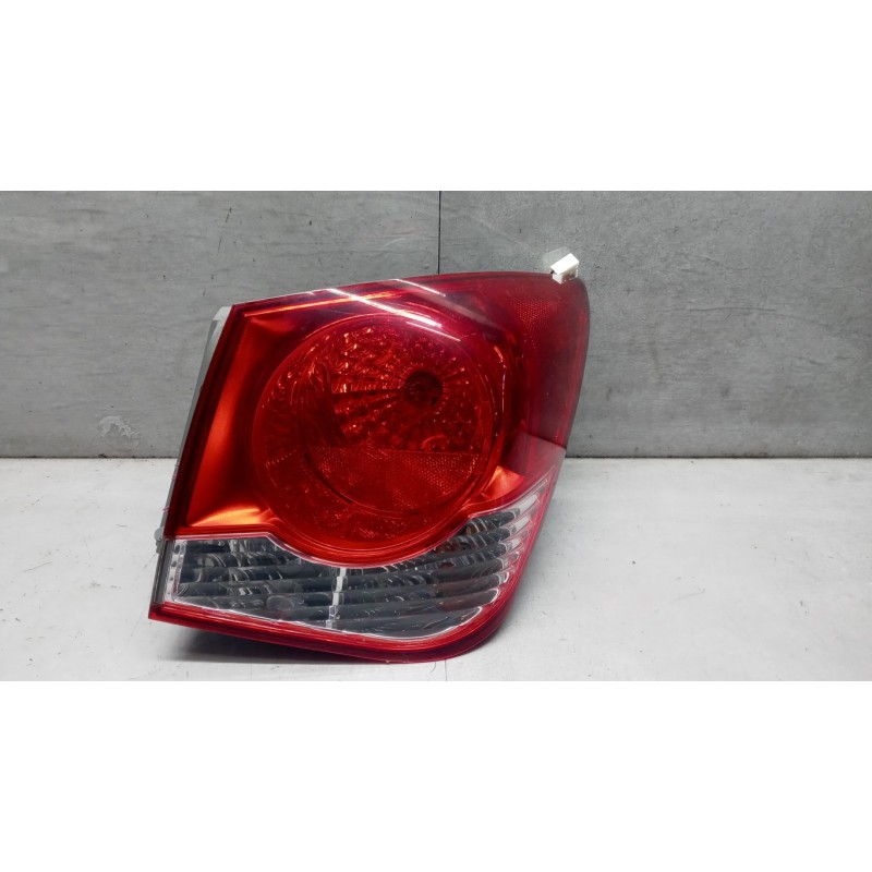 CHEVROLET FARO POSTERIORE ESTERNO DESTRO CHEVROLET Cruze 2009> usato