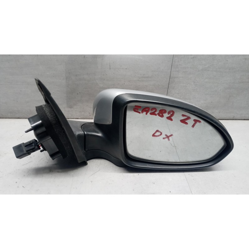 CHEVROLET RIGHT ELETRIC REAR-VIEW MIRROR  CHEVROLET Cruze 2009> used