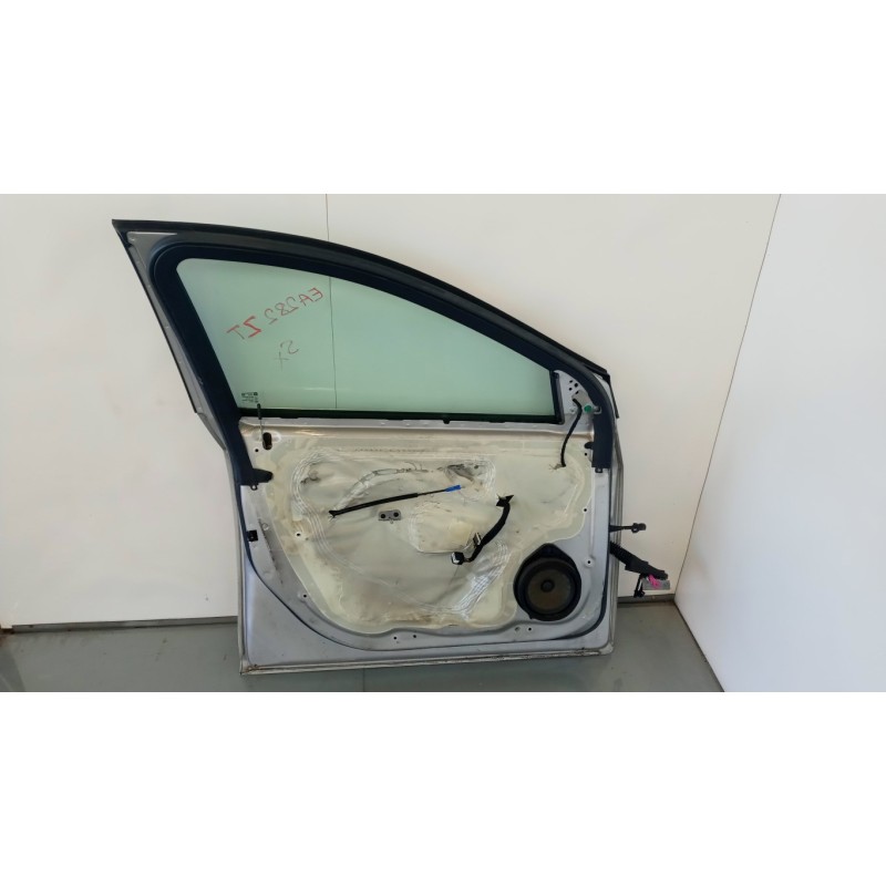 CHEVROLET LEFT FRONT DOOR CHEVROLET Cruze 2009> used