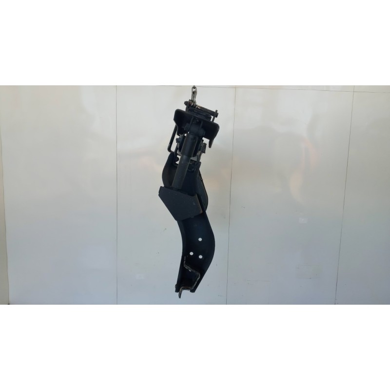 MERCEDES-BENZ truck SUPPORTO CABINA MERCEDES-BENZ truck LK/LN2 84> usato