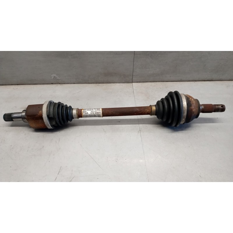 PEUGEOT FRONT HALF-AXLES LEFT  PEUGEOT 2008 2013>2016 used