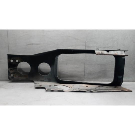 SEDE FARI DESTRO MERCEDES-BENZ truck LK/LN2 84> usato