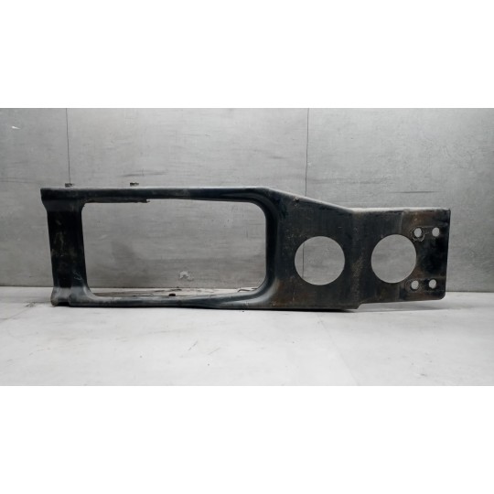 SEDE FARI DESTRO MERCEDES-BENZ truck LK/LN2 84> usato