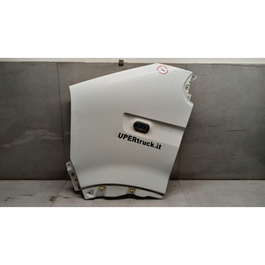 LEFT FRONT MUDGUARD  RENAULT van Mascott used