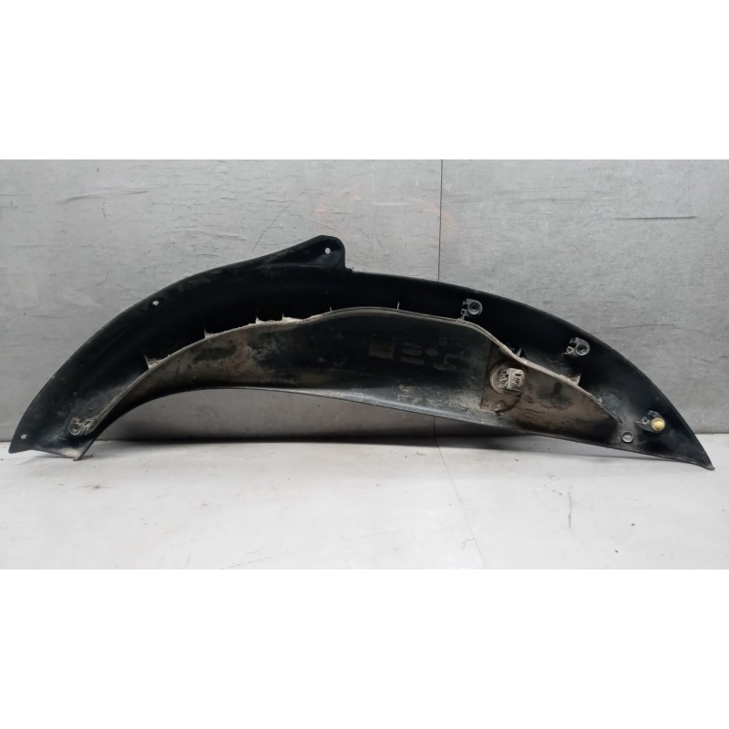 RENAULT van PLASTIC MUDGUARDS TO THE LEFT RENAULT van Mascott used