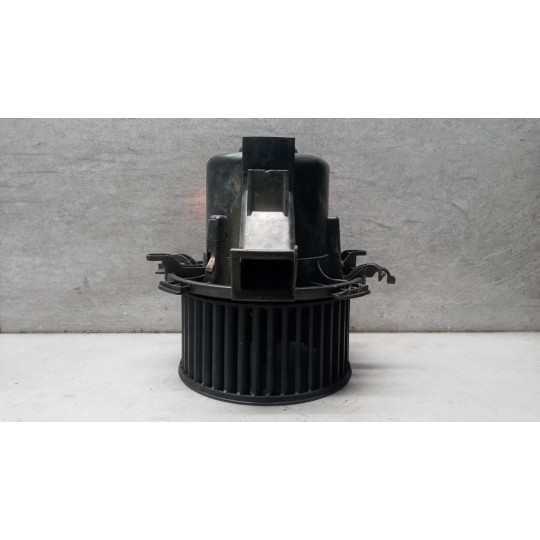 MOTORINO VENTILAZIONE INTERNA RENAULT van Mascott usato