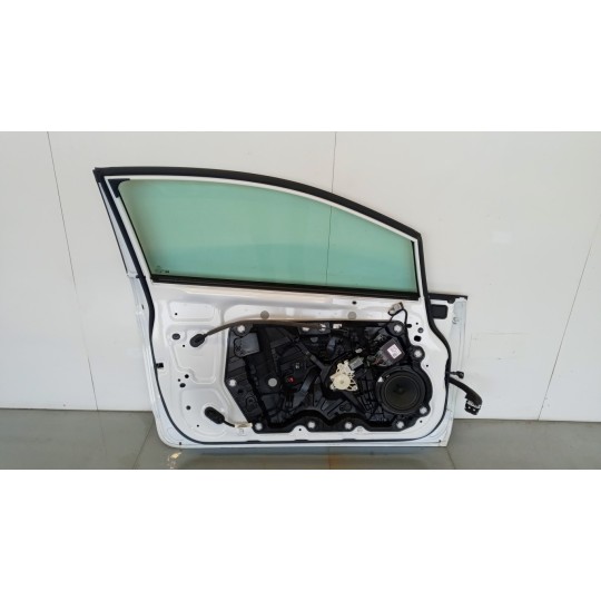 LEFT FRONT DOOR FORD Fiesta 2017> used