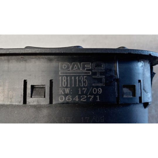 INTERRUTTORI E PULSANTI ALZAVETRI DAF 85CF usato