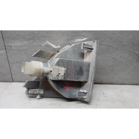 FRECCIA ANTERIORE DESTRA MERCEDES-BENZ van Sprinter 1995>2001 usato