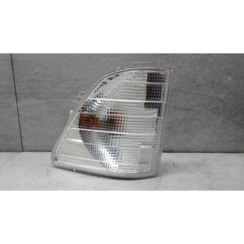 MERCEDES-BENZ van LEFT FRONT INDICATORS MERCEDES-BENZ van Sprinter 1995>2001 used