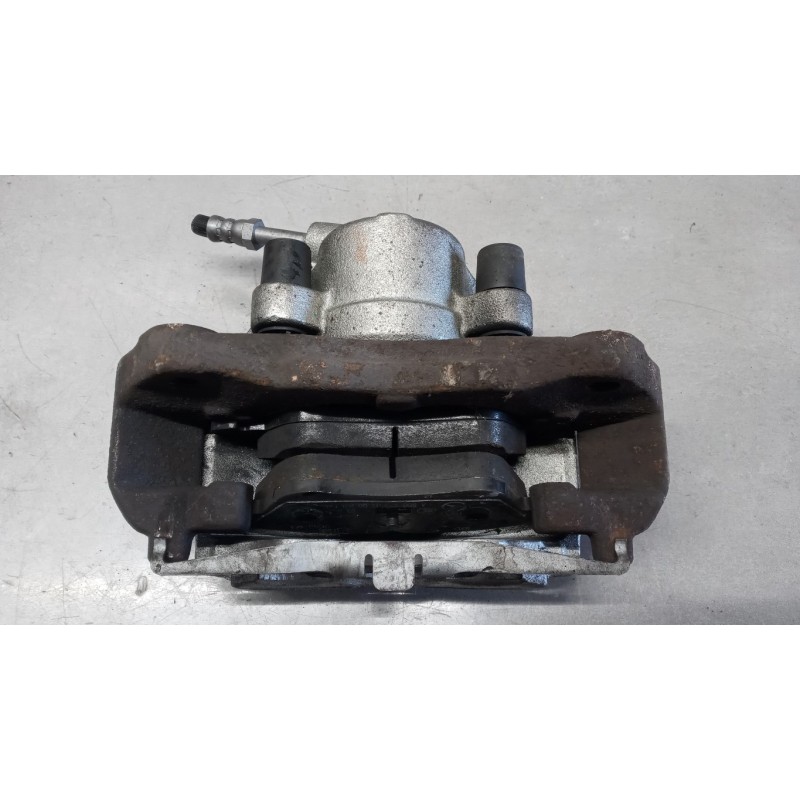 MERCEDES-BENZ van PINZA ANTERIORE DESTRA MERCEDES-BENZ van Sprinter 2001>2005 usato