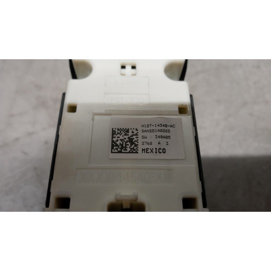 INTERRUTTORI E PULSANTI ALZAVETRI FORD Fiesta 2017> usato