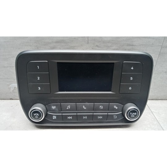 CAR RADIO FORD Fiesta 2017> used