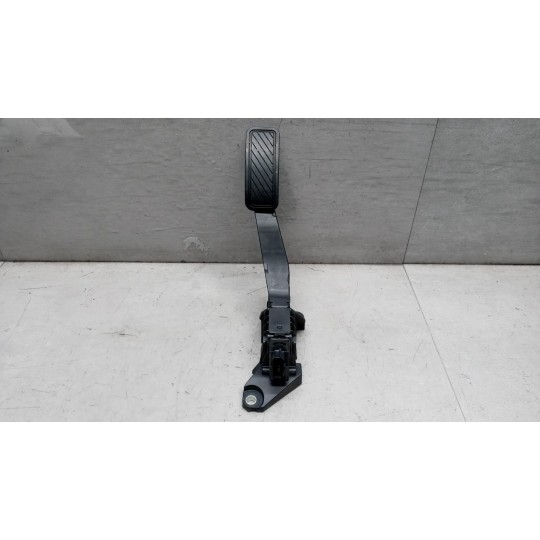 ELETRONIC THROTTLE PEDAL  FORD Fiesta 2017> used