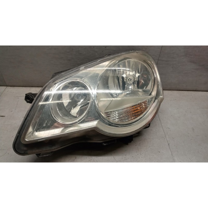 VOLKSWAGEN FARO ANTERIORE SINISTRO VOLKSWAGEN Polo 2005>2009 usato
