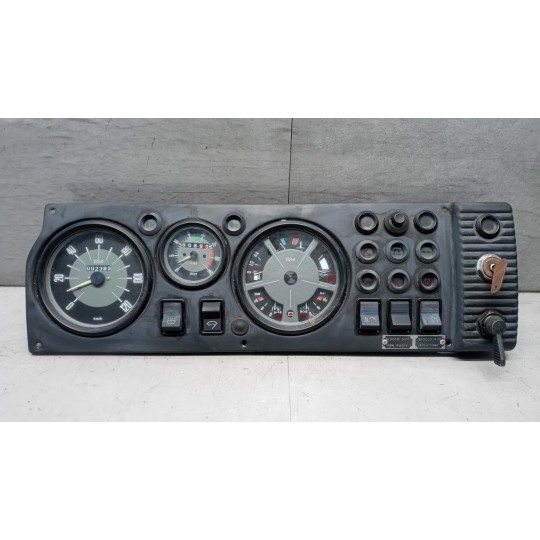 QUADRO STRUMENTI ASTRA truck BM usato