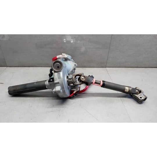 PIANTONE STERZO TOYOTA Avensis 2009> usato