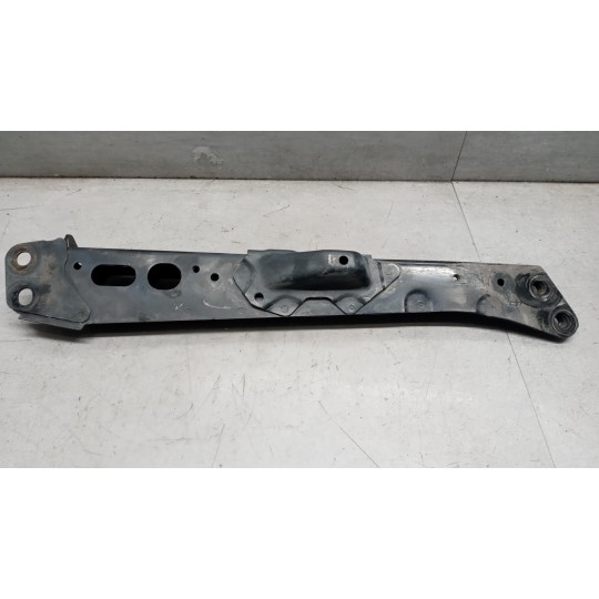 PUNTONE TOYOTA Avensis 2009> used