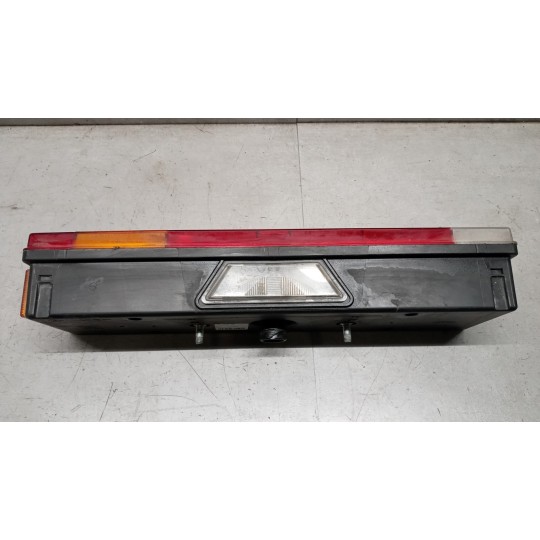 FARO POSTERIORE ESTERNO SINISTRO IVECO Stralis 2013> usato