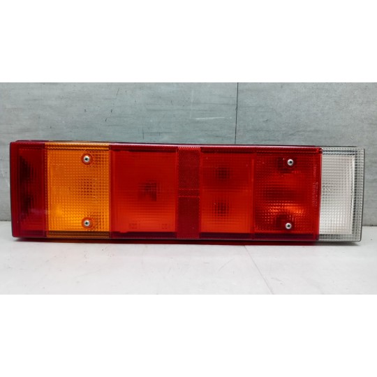 FARO POSTERIORE ESTERNO SINISTRO IVECO Stralis 2013> usato