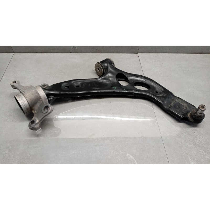 BMW CONTROL ARM FRONT LOWER RIGHT  BMW Serie X1 (F48) 2015>2019 used