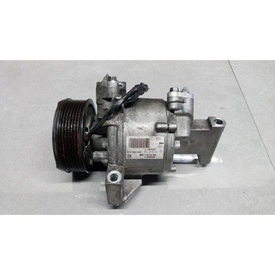 COMPRESSORE ARIA CONDIZIONATA RENAULT Twingo 2014>2019 usato