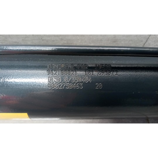 PISTONE ALZA CABINA IVECO Stralis 2013> usato