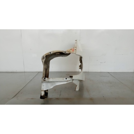 LEFT FRONT MUDGUARD  MERCEDES-BENZ van Sprinter 2001>2005 used