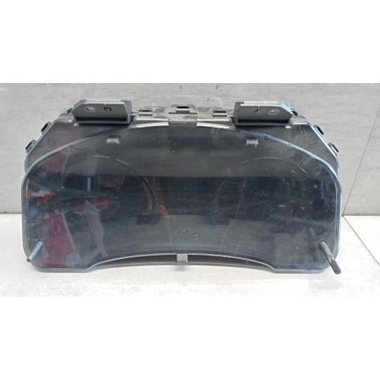 QUADRO STRUMENTI TOYOTA Avensis 2009> usato