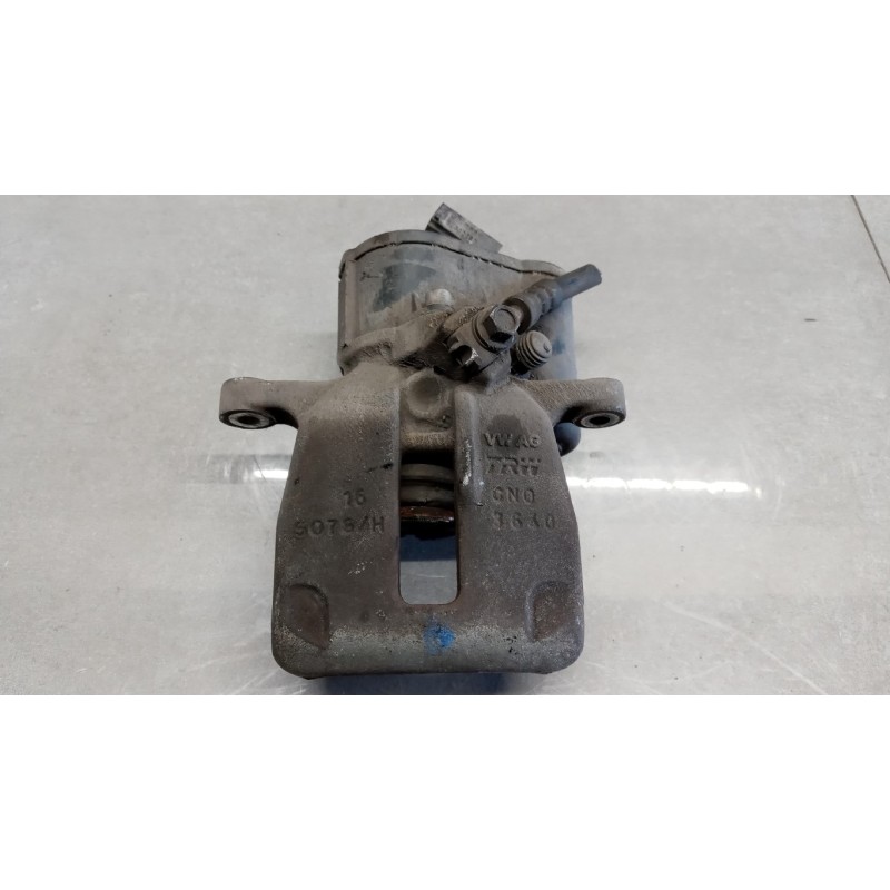 VOLKSWAGEN LEFT REAR CALIPER BRAKE  VOLKSWAGEN Passat 2010>2014 used