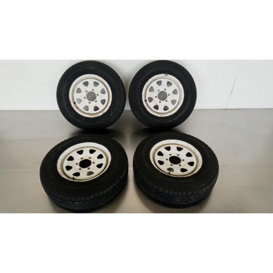 KIT 4 CERCHI IN FERRO NISSAN King Cab 1988>1998 usato