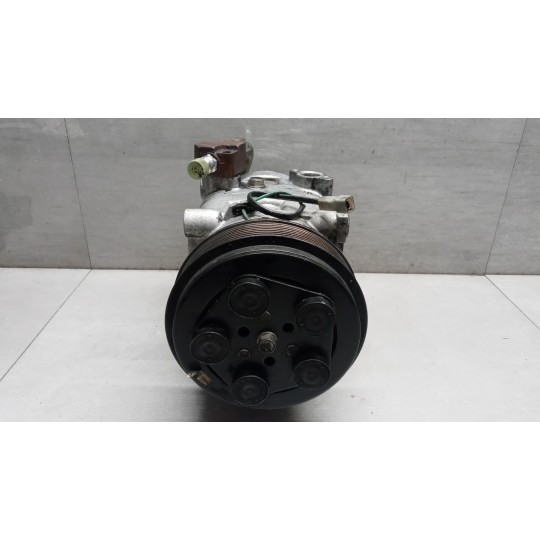 AIR CONDITIONER COMPRESSOR MENARINI BUS used