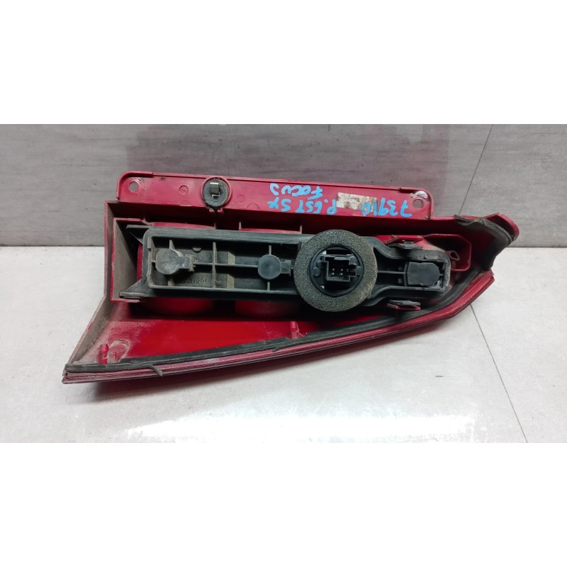 FORD FARO POSTERIORE ESTERNO SINISTRO FORD Focus 2001>2005 usato