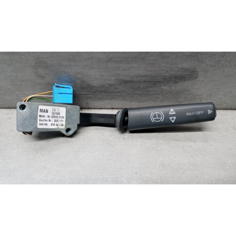 MAN VARIOUS SWITCHES AND BUTTONS C  MAN TG-A 2000>2007 used