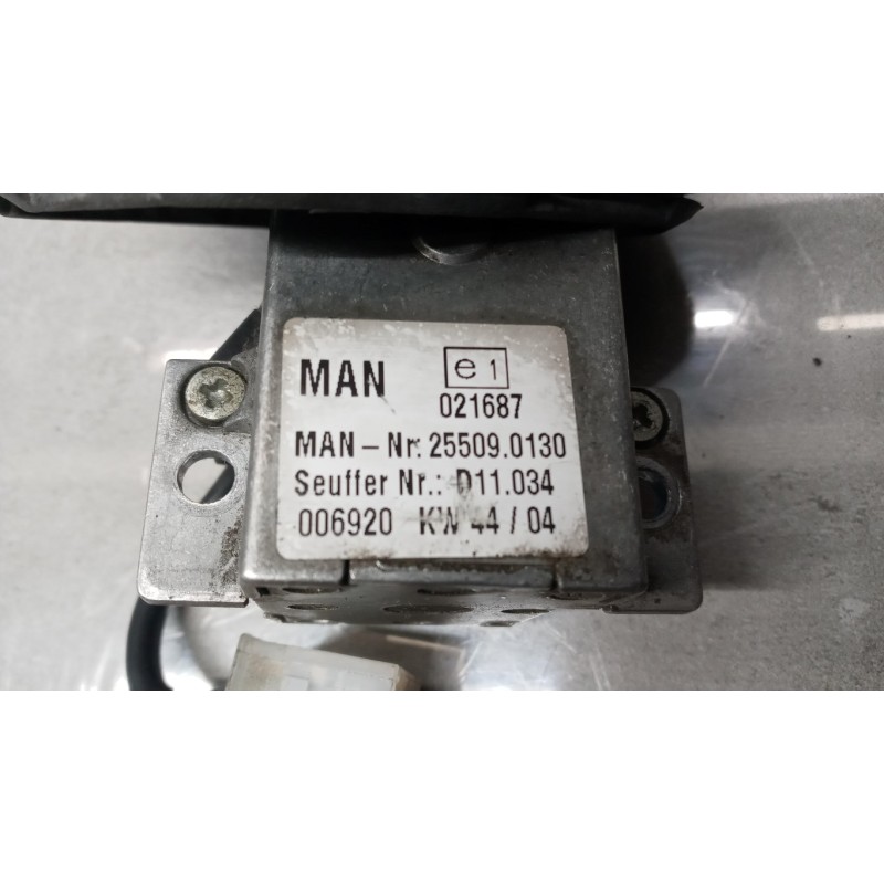 MAN VARIOUS SWITCHES AND BUTTONS C  MAN TG-A 2000>2007 used