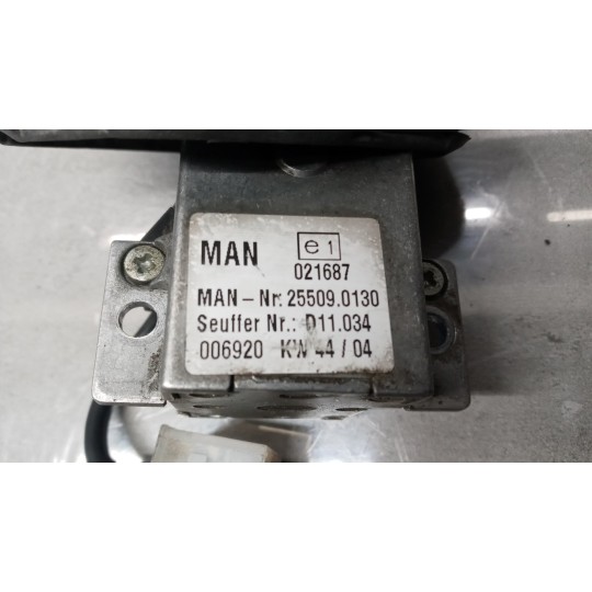 INTERRUTTORI E PULSANTI DEVIO MAN TG-A 2000>2007 usato