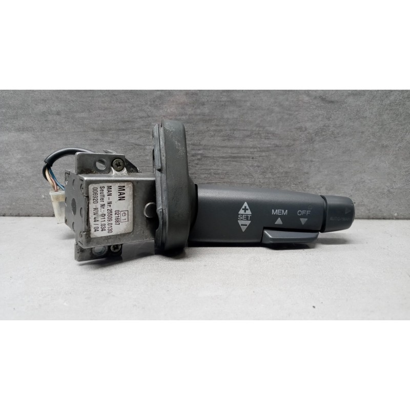 MAN VARIOUS SWITCHES AND BUTTONS C  MAN TG-A 2000>2007 used