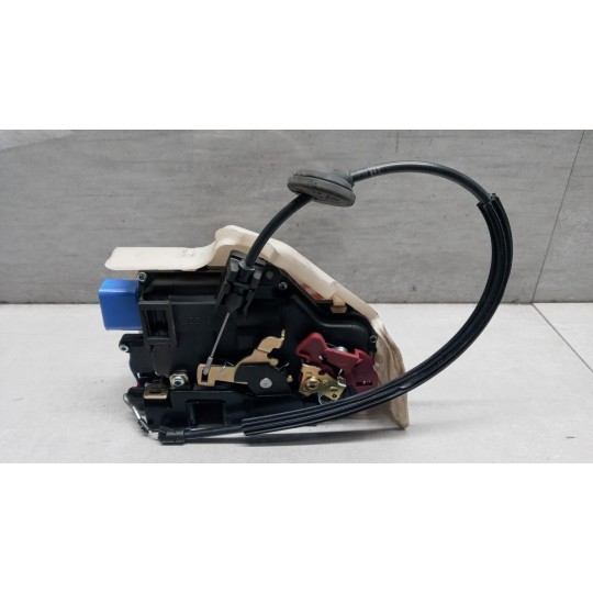 SERRATURA SCROCCO VOLKSWAGEN Golf 5 2003>2008 usato