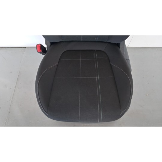 FRONT SEATS FORD Fiesta 2017> used