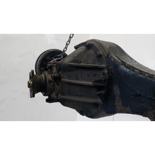 GRUPPO DIFFERENZIALE POSTERIORE ISUZU NQR usato