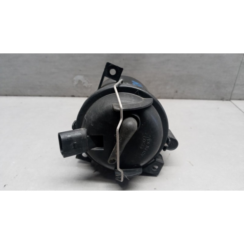 VOLKSWAGEN FENDINEBBIA DESTRO VOLKSWAGEN Fox 2005>2011 usato