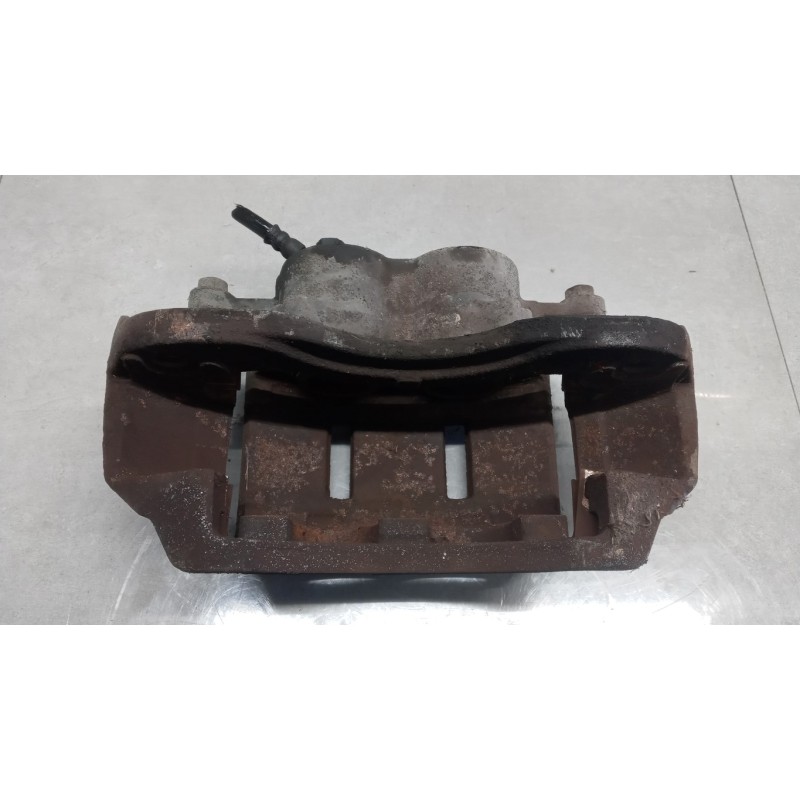 ISUZU PINZA ANTERIORE DESTRA ISUZU NQR usato