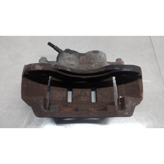 PINZA ANTERIORE DESTRA ISUZU NQR usato